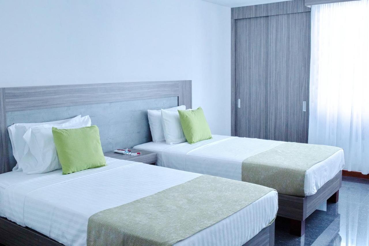 Hotel Be Suites Cali Exteriör bild