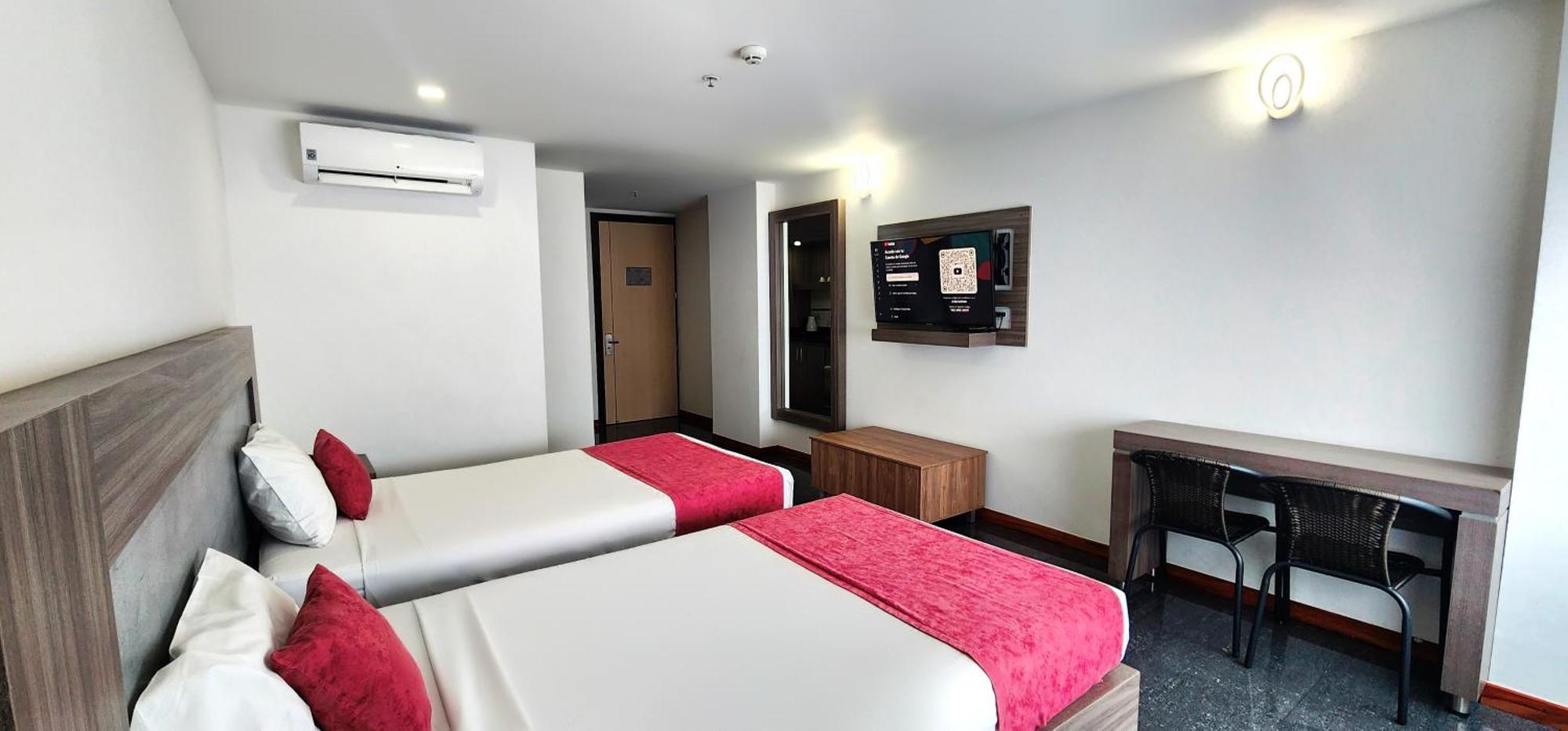 Hotel Be Suites Cali Exteriör bild